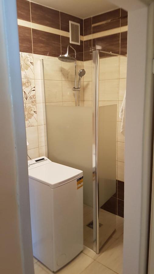 Apartament W Spokojnej Okolicy Apartment Gdańsk Exterior foto